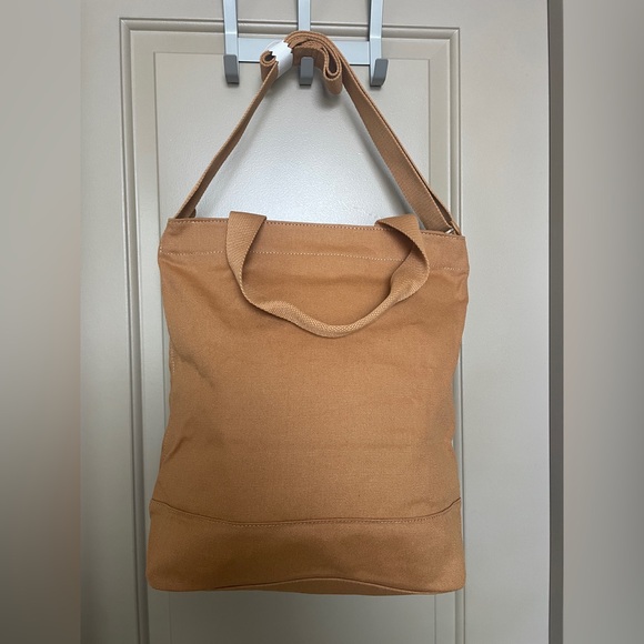 Levi’s Tote - Picture 2 of 7